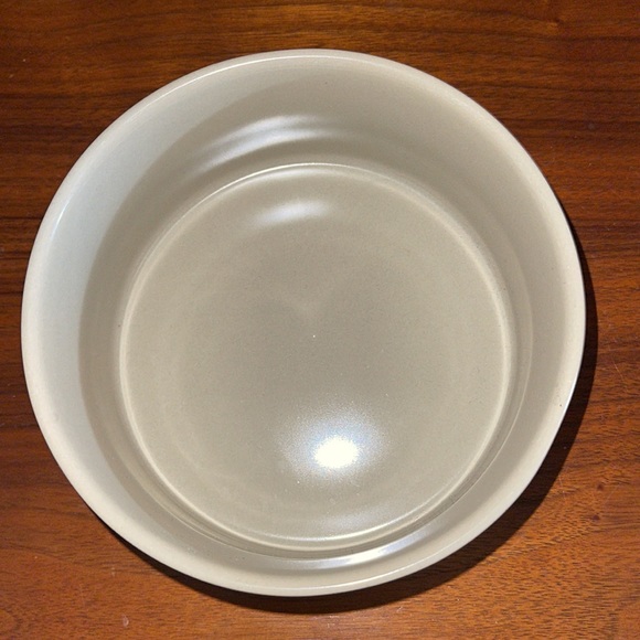 Rae Dunn Ceramic Nosh 6” Pet Dish - Picture 3 of 4